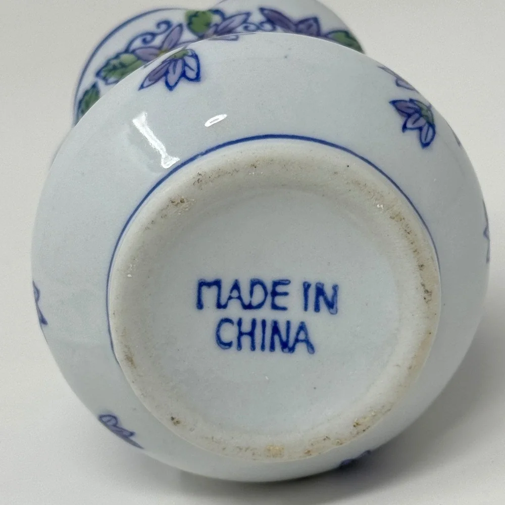 Vintage Blue White Floral Scalloped Ceramic Vase Chinoiserie Planter 3